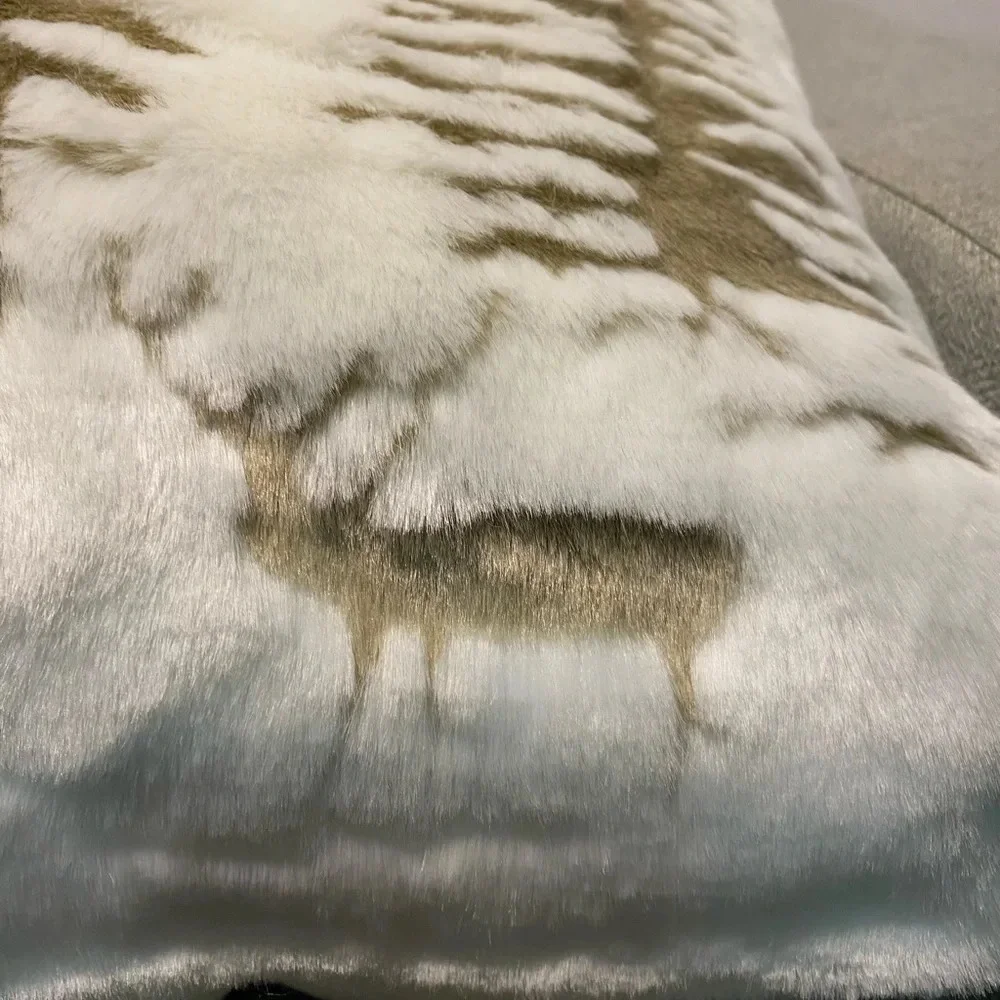 NWOT Aviva Stanoff winter pillow. Faux fur in ivory with gold design. 20x20